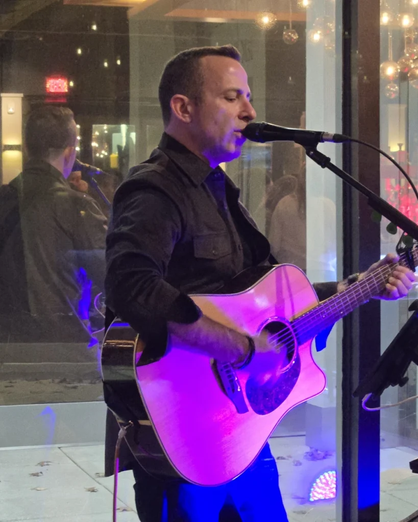 Steve Bergamini performing live acoustic music at a Holiday parties in New Jersey